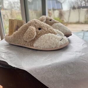 NWT Dena Lives Women's Ultra-Soft Memory Foam Slippers Size M 7-8 Animal Design